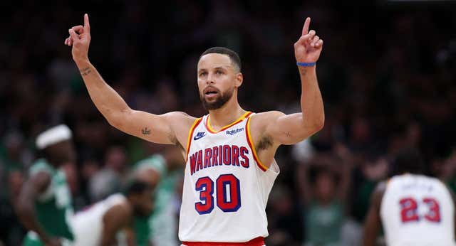 El último truco de Stephen Curry está en la gravedad y sirve para tumbar a los actuales campeones de la NBA