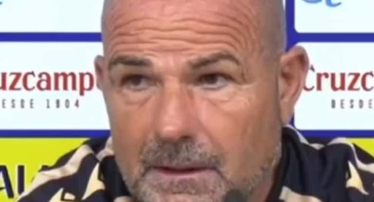 El entrenador del Cádiz se derrumbó en rueda de prensa al hablar sobre la DANA.