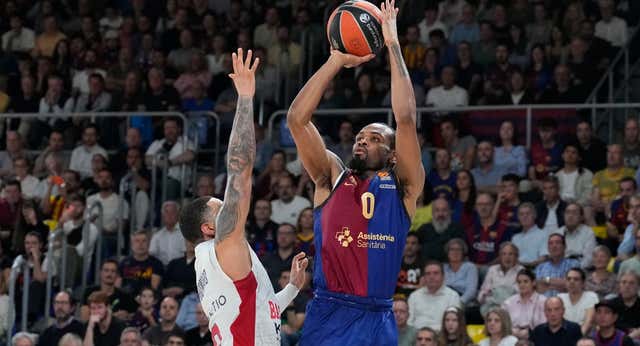 El Barça se venga y arrasa a Baskonia en el Palau