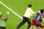 La cara de Víctor Valdés que nunca olvidará Rijkaard es una inspiración para Deco y Flick: «Los catalanes lo dan todo por el club...»