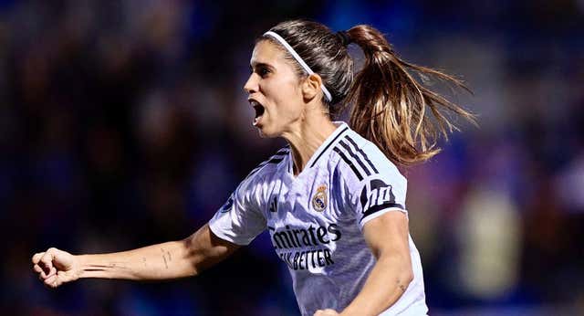 El Real Madrid mira al Clásico con aura de remontada