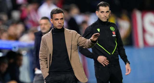 La pullita de Borja Jiménez a su afición: «Ojalá nos piten muchas veces y acabemos ganando como hoy»
