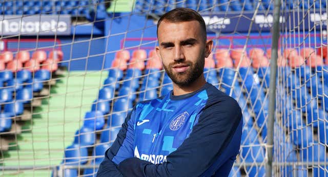Borja Mayoral relata sus horas más angustiosas tras el incendio de su casa: «Los bomberos nos dijeron que había tres focos»