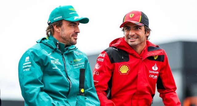 Carlos Sainz y la dificultad de competir con Fernando Alonso en los corazones de los españoles: “Mientras corra en Fórmula 1, seguiré un poco a su sombra”