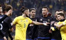 Un provocador cántico político lleva a Kosovo a marcharse del campo y negarse a jugar contra Rumanía