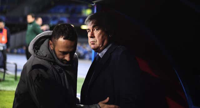 La gestión de Ancelotti en el motín del Nápoles deja cualquier crisis en una broma: “Le dejaron solo en Castel Volturno”