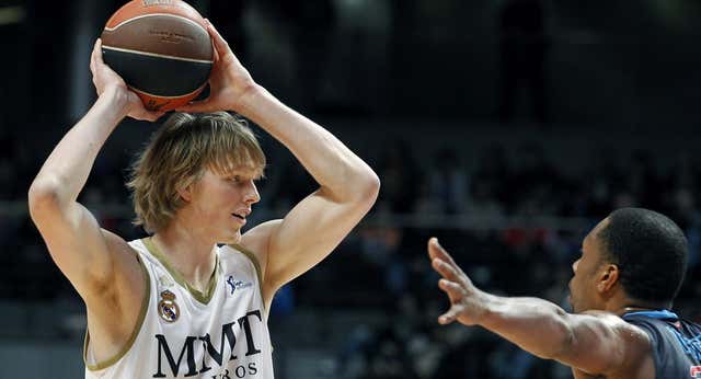 Kyle Singler sigue dando motivos para la preocupación con otro mensaje inquietante: “Estamos en medio de una guerra religiosa”