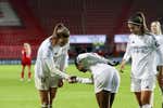 El apretón de manos de Linda Caicedo y Bruun acaba con el gafe del Real Madrid en la Champions