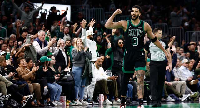 Los Boston Celtics marcan territorio como campeones NBA y acaba con la increíble racha 15-0 de los Cleveland Cavaliers del ‘español’ Kenny Atkinson