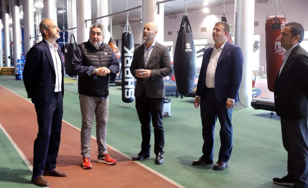 Uribes supervisa las obras de modernización del CAR de Sierra Nevada