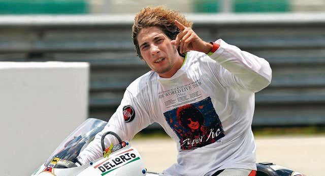 El padre de Simoncelli aún convive con el luto de su hijo Marco: “Si ese día hubiera sido albañil, se habría caído del andamio”