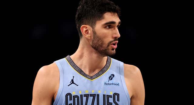 Santi Aldama aporta un ‘doble-doble’ a la victoria de los Grizzlies en Chicago