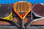 Las variaciones en los materiales para jugar al pádel en tierra batida: «Palas con textura 3D»