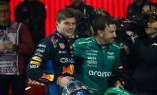 La confusa tentación de Max Verstappen a Fernando Alonso en pleno alirón: «Te voy a esperar»