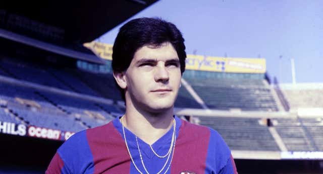 La historia del primer canterano de La Masia empezó con una ficha falsificada: “Entraron Maradona descalzo y Mágico a dar toques con un limón…”