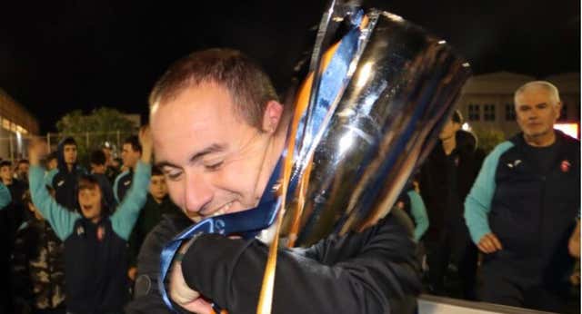Santi Marín, entrenador del Manises, destituido tras perder… ¡contra el Getafe!: «Es decisión del presidente y no por los resultados»