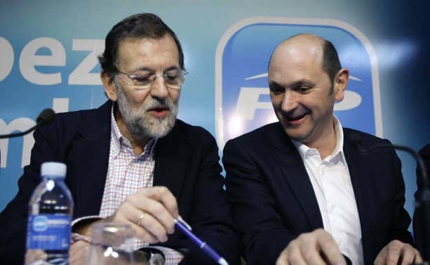 Louzán y Mariano Rajoy.  EFE