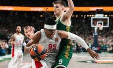 El Baskonia firma un final apoteósico para romper su mala racha en Euroliga