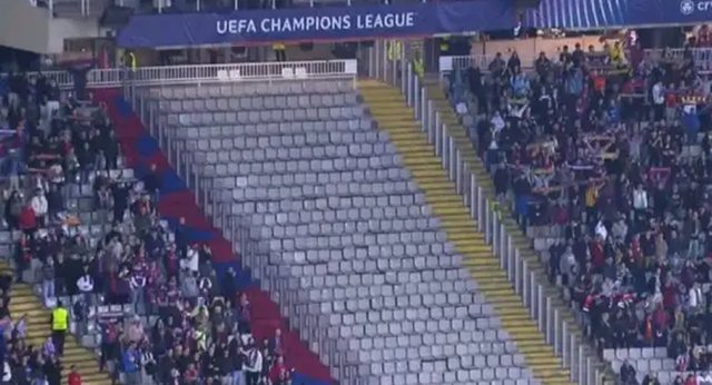 Por qué la grada de animación del Barça está vacía en Montjuïc