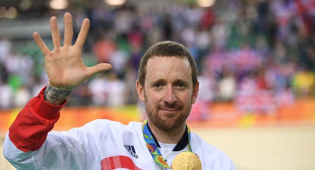 Wiggins encuentra en Lance Armstrong un ángel de la guarda que le salvó de la depresión: «Tiene corazón en alguna parte»