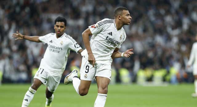 Lewandowski sigue en cabeza… pero Mbappé ya alcanza a Vinicius por el Pichichi