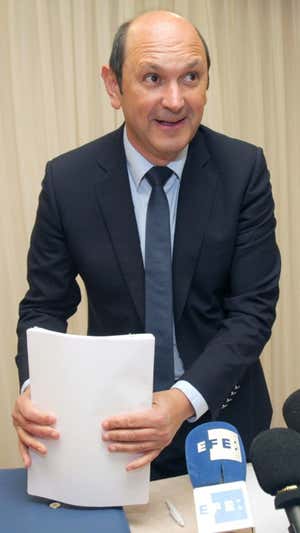 Rafael Louzán, favorito en las elecciones a la RFEF.
