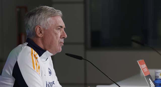 Carlo Ancelotti se enamora del “altruismo” de Kylian Mbappé y deja a Aurélien Tchouméni en el aire: “Ya veré dónde lo pongo”