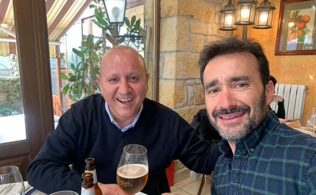 Manfredo Álvarez junto a Juanma Castaño.