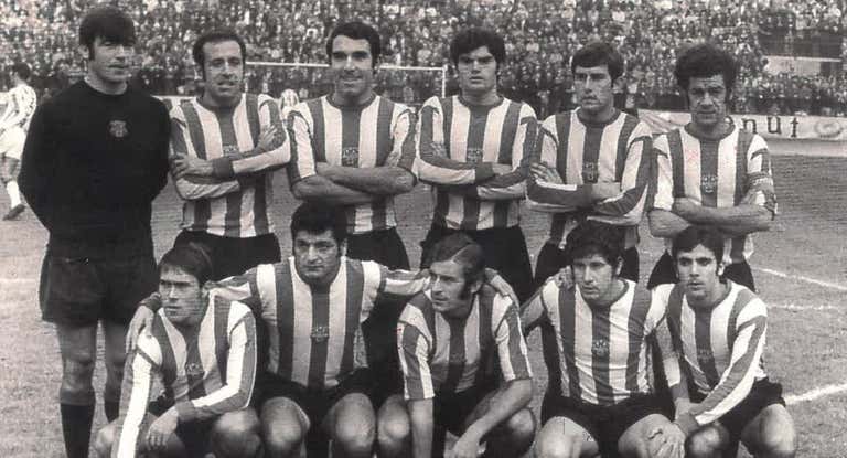 Plantilla del Sant Andreu con Jaume Sabaté, el tercero de la fila de abajo.