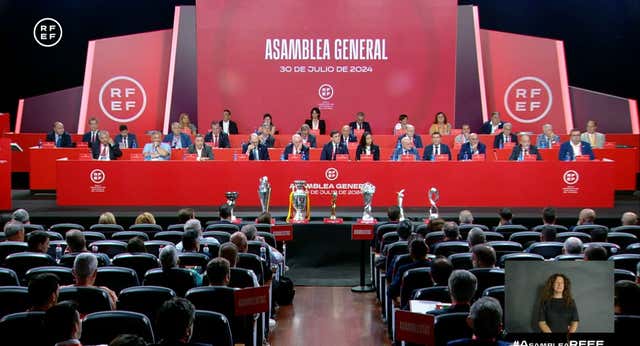 Voto secreto, segunda vuelta y hasta un sorteo: así es la votación para elegir presidente de la RFEF