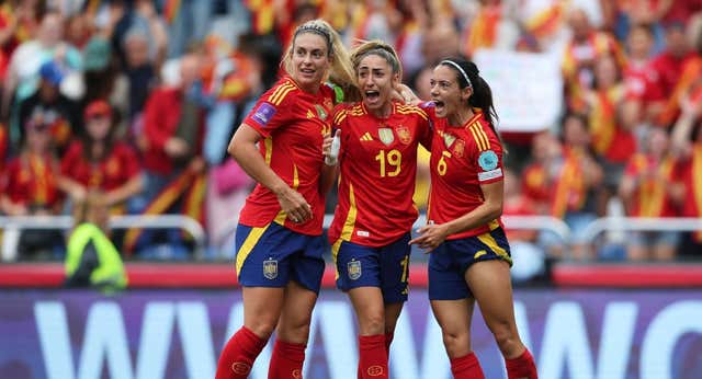 Nadie llena el vacío de Alex Morgan y Megan Rapinoe: ninguna futbolista entre las 15 deportistas mejor pagadas del mundo