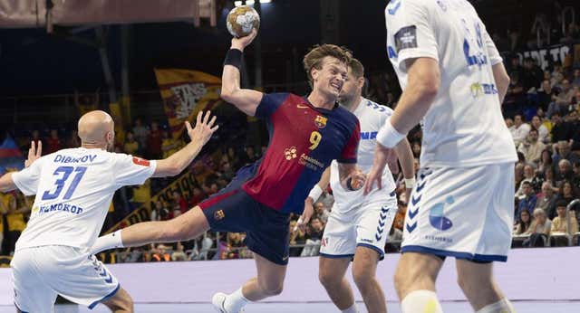 El Barça supera el trámite y sus fantasmas para marcharse a Navidad al borde de los cuartos de final
