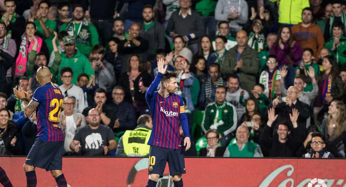 El Benito Villamarín ovacionó a Leo Messi.