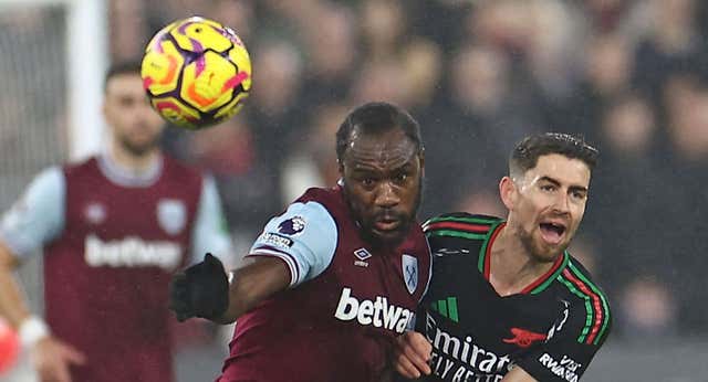 El West Ham anuncia que Michail Antonio continúa estable tras ser operado