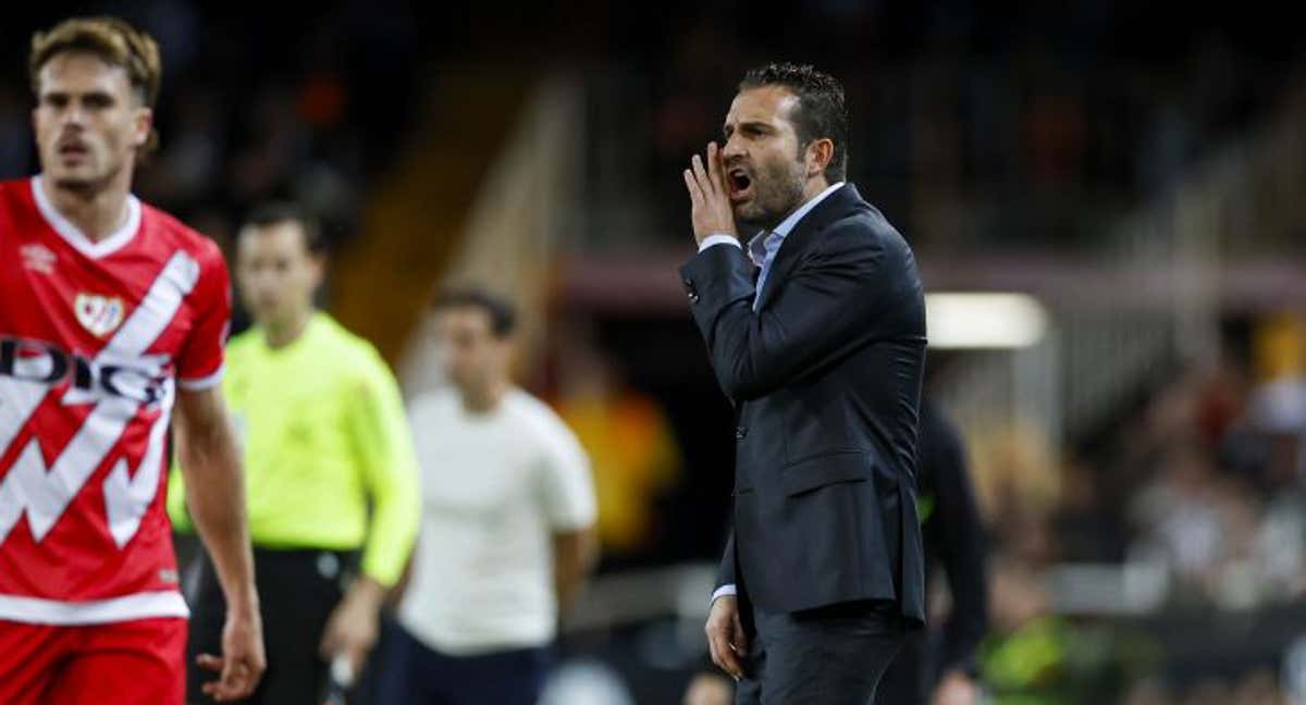 Rubén Baraja en el partido ante el Rayo.