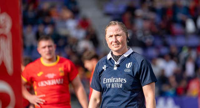 «El autismo es un superpoder para arbitrar»: Aimee Barrett Theron, primera árbitra profesional en Sudáfrica