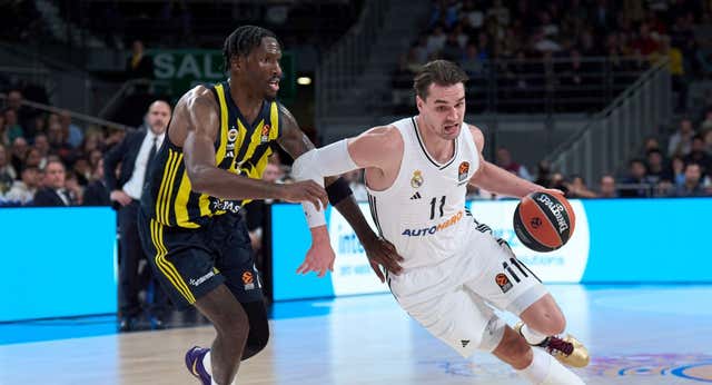 La pulla de Mario Hezonja a la Euroliga tras una multa de 8.000 euros: «Si exigimos árbitros con experiencia en partidos importantes, somos jugadores que no respetan…»