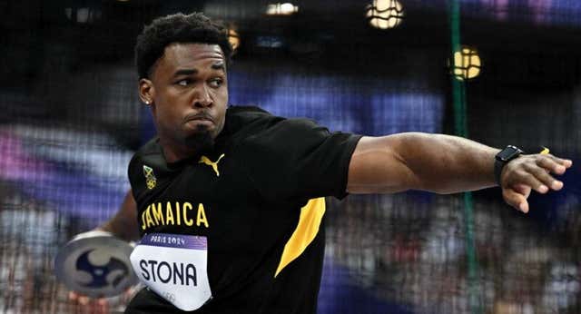 Roje Stona, medallista olímpico, a un paso de la NFL: “Me dije ‘vaya, la puerta está abierta otra vez’”
