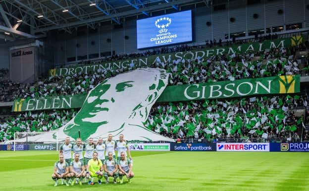 El tifo de Ellen Gibson al principio del partido.  HAMMARBY