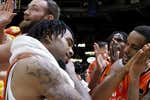 Valencia Basket manda 'a dormir' a Txus Vidorreta y alcanza el liderato siete años después
