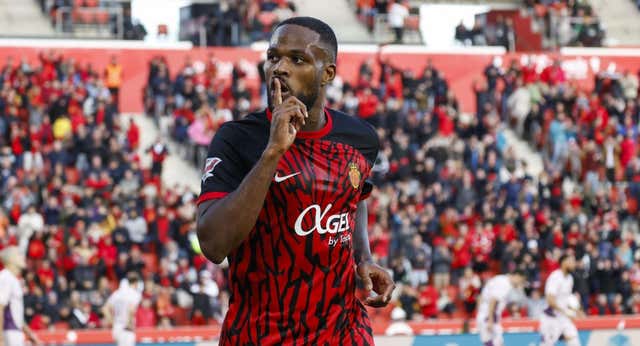 Larin saca el orgullo, impulsa al Mallorca y multiplica las dudas del Girona