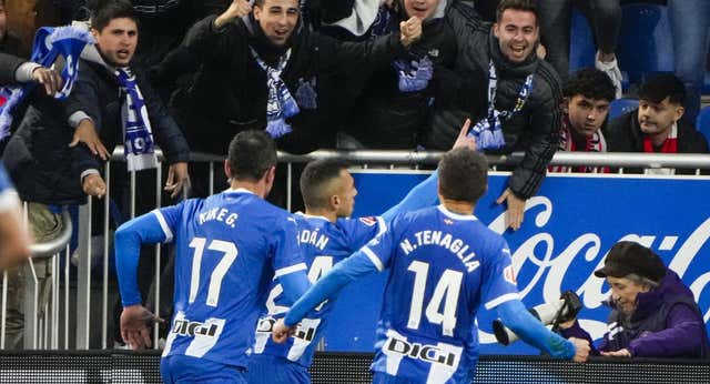 El corazón del Alavés frena al Athletic
