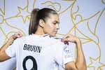 Signe Bruun, más allá de sus goles en el Real Madrid: la duda del pasado, horas extras y una «amiga» sin 'rival' en el vestuario