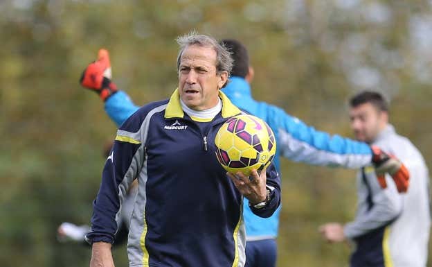 Víctor Muñoz, en un entrenamiento. ARCHIVO