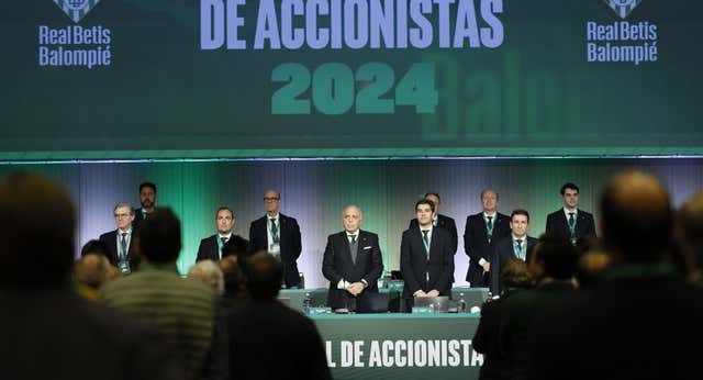 El Betis responde al comunicado del Sevilla: «Los símbolos no se van a tocar»