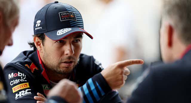 Un aniversario, un tuit borrado y un ‘tira y afloja’: así fue el esperpento entre Red Bull y Checo Pérez antes de separar sus caminos