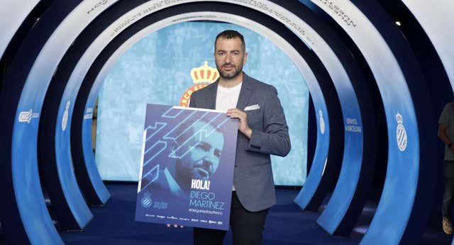 El ‘jodido pero contento’ que se vendió en forma de taza y condenó a Diego Martínez en el Espanyol