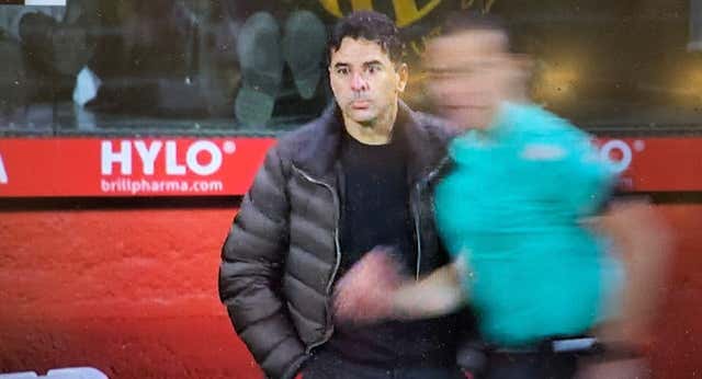 Míchel es «carne de meme» tras estrellarse contra el linier: «Hoy he hecho el ridículo; creo que estoy un poco fuera del área técnica»