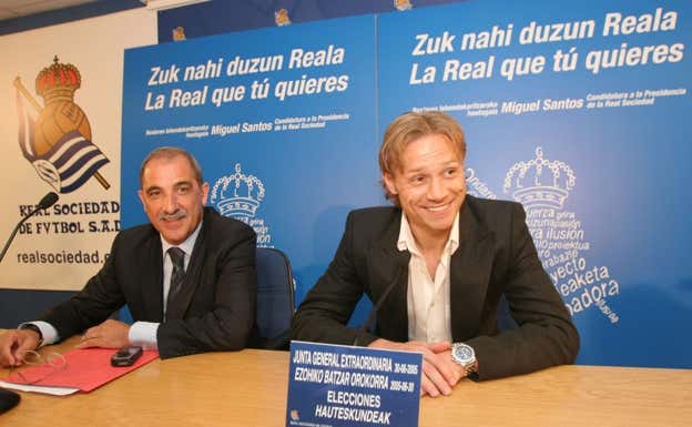 Miguel Santos y Valery Karpin, en un acto de la campaña electoral.  DV
