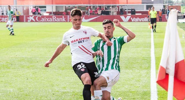 Betis Deportivo – Sevilla Atlético: horario y dónde ver el derbi de Primera RFEF hoy